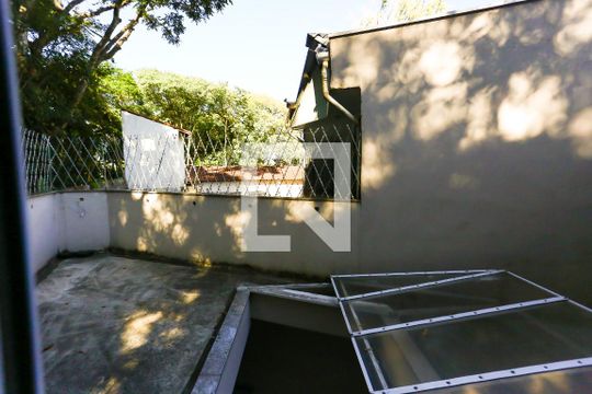 vista de casa à venda com 3 quartos, 110m² em Jardim Taboao, São Paulo