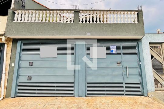 Fachada de casa para alugar com 2 quartos, 138m² em Vila Barros, Guarulhos