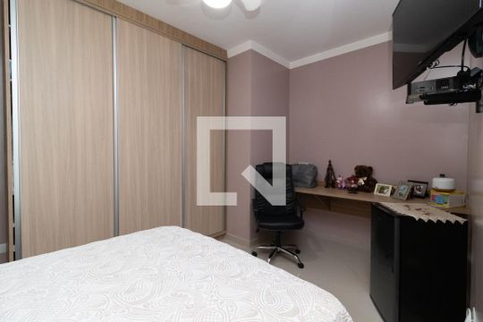 Suíte 1 de casa à venda com 2 quartos, 90m² em Vila Ré, São Paulo