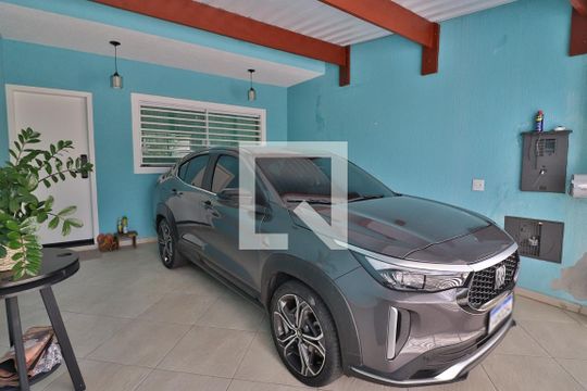Garagem de casa à venda com 2 quartos, 90m² em Vila Ré, São Paulo