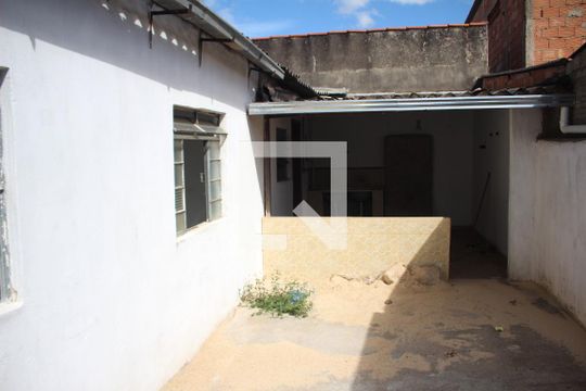 Quintal de casa à venda com 3 quartos, 100m² em Riacho das Pedras, Contagem