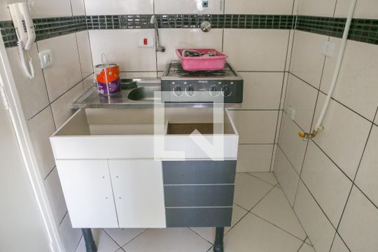 Cozinha de kitnet/studio para alugar com 1 quarto, 33m² em Barra Funda, São Paulo