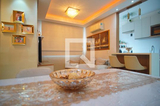 Sala de apartamento à venda com 2 quartos, 49m² em Condomínio Terrabela, Porto Alegre