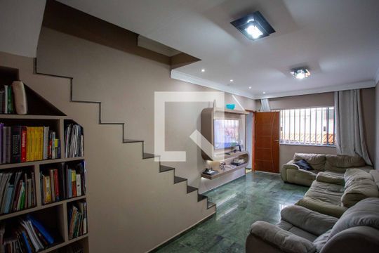 Sala de TV de casa à venda com 3 quartos, 152m² em Centro, Diadema