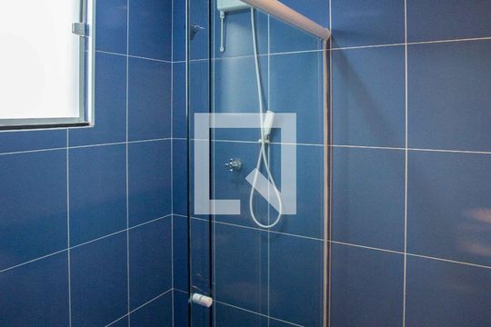 Banheiro da Suíte 2 de casa à venda com 3 quartos, 152m² em Centro, Diadema