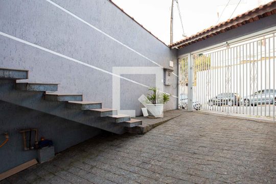 Garagem de casa à venda com 3 quartos, 152m² em Centro, Diadema