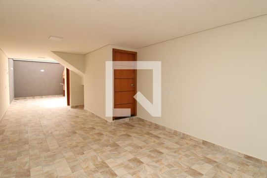 Garagem de casa à venda com 3 quartos, 150m² em Vila Medeiros, São Paulo