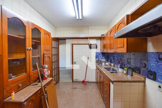 Cozinha de apartamento à venda com 4 quartos, 208m² em Icaraí, Niterói