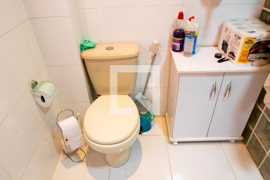 Banheiro de casa à venda com 6 quartos, 450m² em Perdizes, São Paulo
