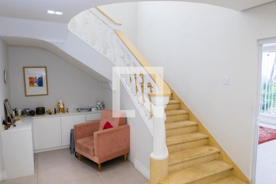 Sala  de casa à venda com 6 quartos, 450m² em Perdizes, São Paulo