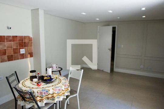 Sala de casa à venda com 6 quartos, 450m² em Perdizes, São Paulo