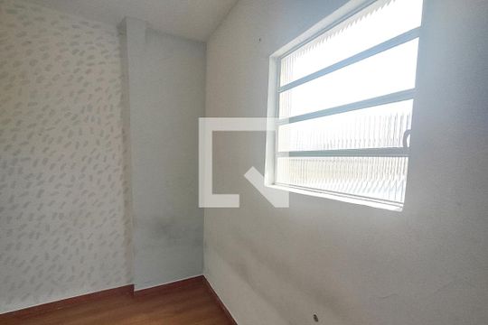 Sala de kitnet/studio para alugar com 1 quarto, 30m² em Centro, São Caetano do Sul