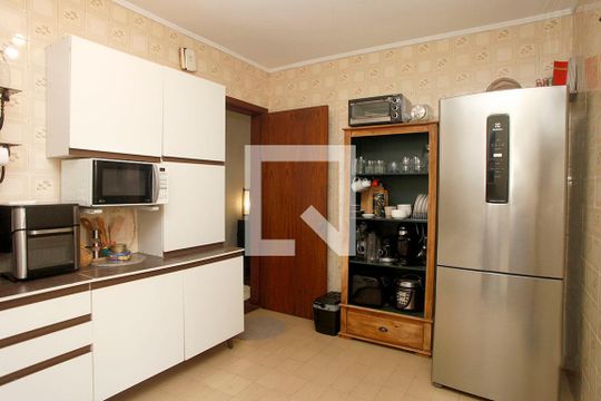 Cozinha de apartamento à venda com 3 quartos, 114m² em Petrópolis, Porto Alegre