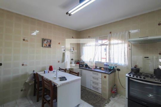 Cozinha de casa para alugar com 3 quartos, 250m² em Vila Alpina, São Paulo