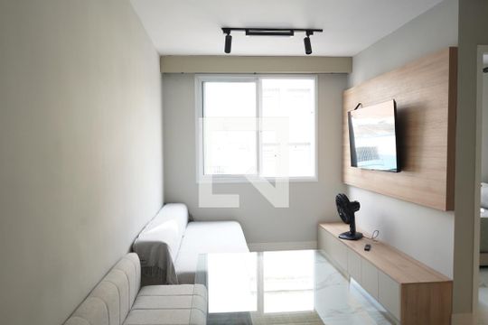 Sala de apartamento para alugar com 2 quartos, 34m² em Brás, São Paulo