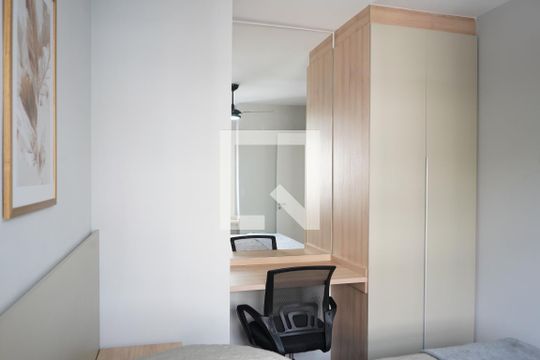Quarto de apartamento para alugar com 2 quartos, 34m² em Brás, São Paulo