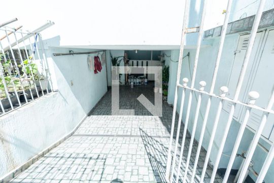 Garagem de casa à venda com 6 quartos, 280m² em Jardim Divinolandia, Guarulhos