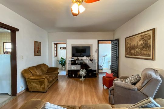 Sala de casa à venda com 3 quartos, 225m² em Vila Maria Eugenia , São Paulo