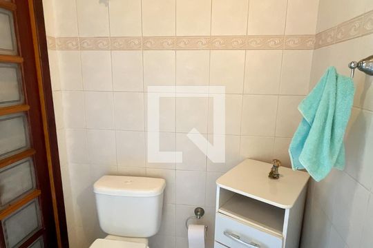 Lavabo de casa à venda com 3 quartos, 225m² em Vila Maria Eugenia , São Paulo