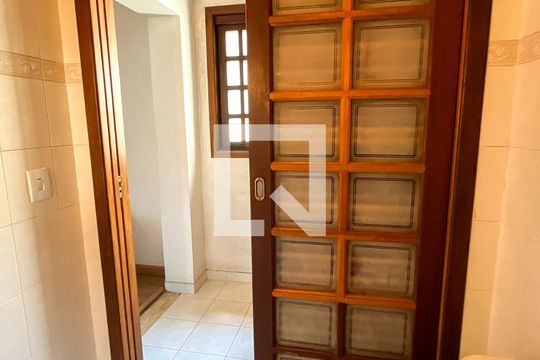 Lavabo de casa à venda com 3 quartos, 225m² em Vila Maria Eugenia , São Paulo