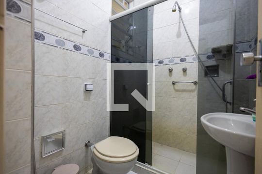 Banheiro de apartamento à venda com 1 quarto, 54m² em Tijuca, Rio de Janeiro