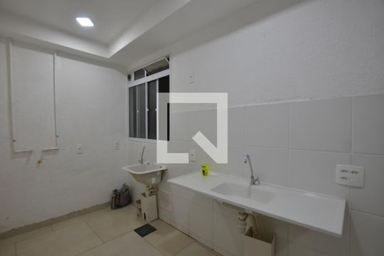 Cozinha de apartamento para alugar com 2 quartos, 40m² em Campo Grande, Rio de Janeiro