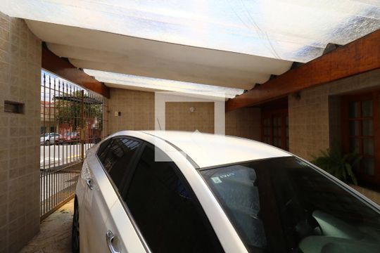 Garagem de casa à venda com 3 quartos, 190m² em Vila Alzira, Santo André