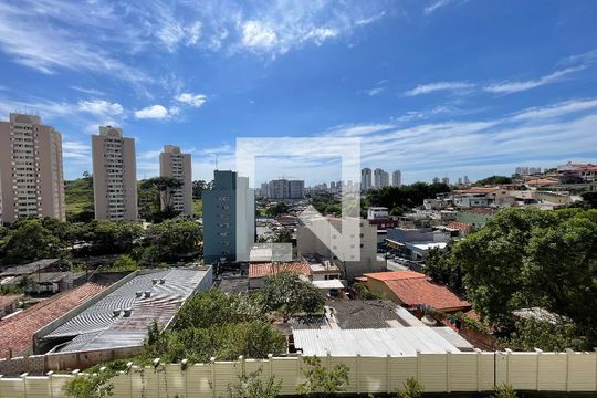 Vista de apartamento à venda com 2 quartos, 33m² em Jardim Celeste, São Paulo