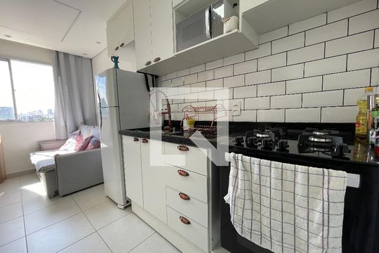 Cozinha de apartamento à venda com 2 quartos, 33m² em Jardim Celeste, São Paulo