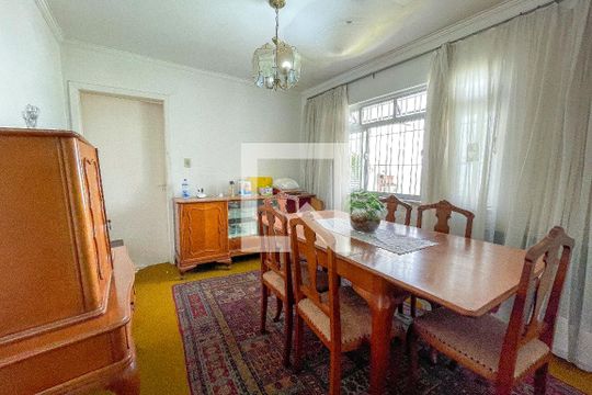 Sala de casa à venda com 3 quartos, 175m² em Paraíso, São Paulo