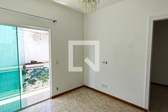 suite de casa de condomínio à venda com 4 quartos, 350m² em Jacarepaguá, Rio de Janeiro