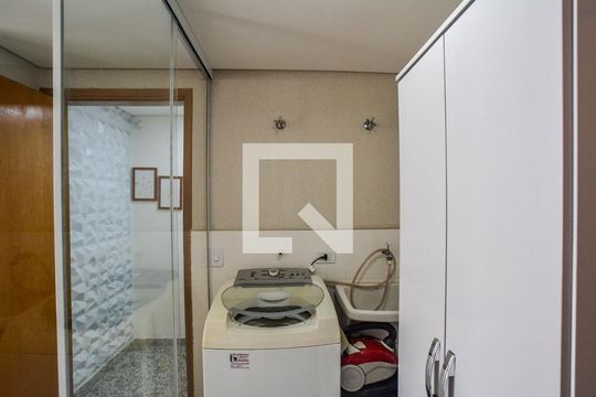 Área de Serviço de apartamento para alugar com 2 quartos, 100m² em Parque das Nações, Santo André
