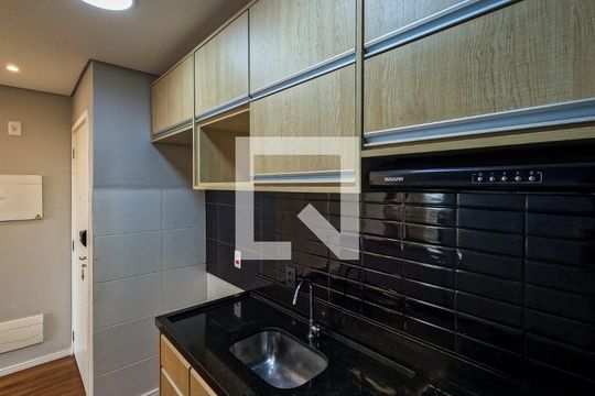 Cozinha de apartamento para alugar com 2 quartos, 54m² em Jardim Iris, São Paulo