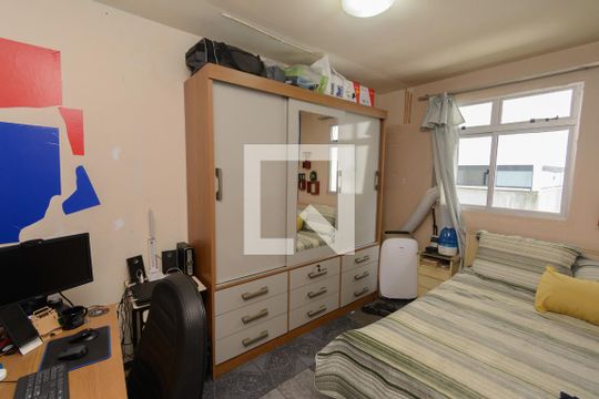 Quarto 1 de apartamento à venda com 3 quartos, 100m² em Santa Cruz Industrial, Contagem