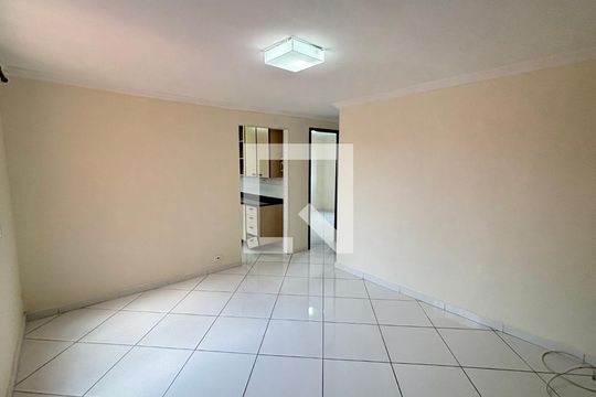 Apartamento para alugar com 2 quartos, 55m² em Conjunto Residencial Planeta, Santo André
