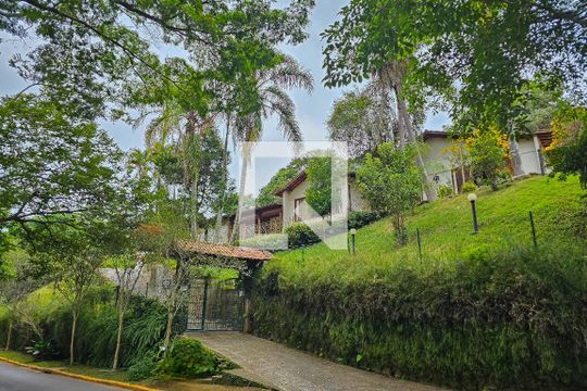 Fachada de casa de condomínio à venda com 4 quartos, 420m² em Vila D’el Rey, Nova Lima