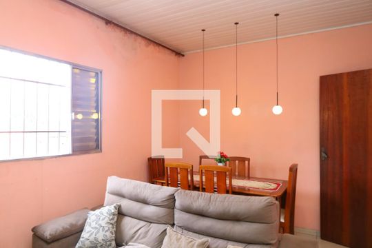 Sala de casa para alugar com 1 quarto, 379m² em Vila Curuçá Velha, São Paulo