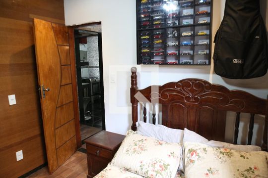 Quarto  de apartamento à venda com 2 quartos, 48m² em Jardim Riacho das Pedras, Contagem
