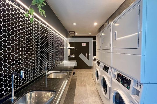 Lavanderia de apartamento à venda com 1 quarto, 25m² em Pinheiros, São Paulo