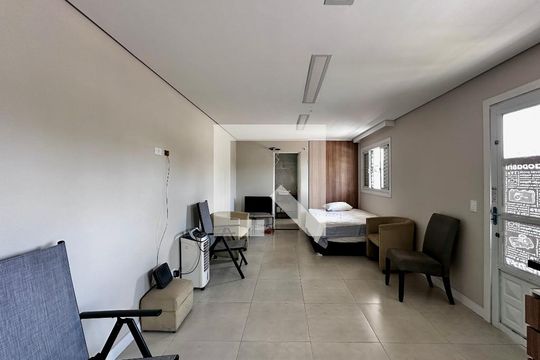 Cozinha de kitnet/studio para alugar com 0 quarto, 30m² em Cidade Monções, São Paulo