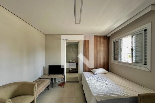 Sala/Quarto de kitnet/studio para alugar com 0 quarto, 30m² em Cidade Monções, São Paulo