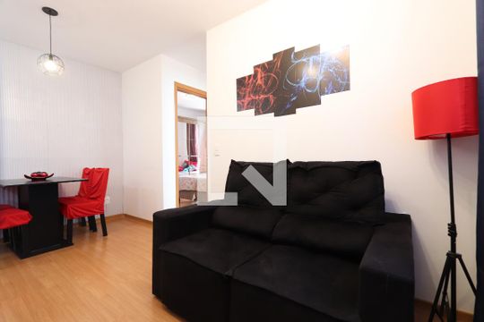 Sala de apartamento para alugar com 2 quartos, 45m² em Cidade São Mateus, São Paulo