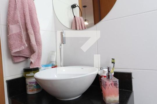 Banheiro de apartamento para alugar com 2 quartos, 45m² em Cidade São Mateus, São Paulo