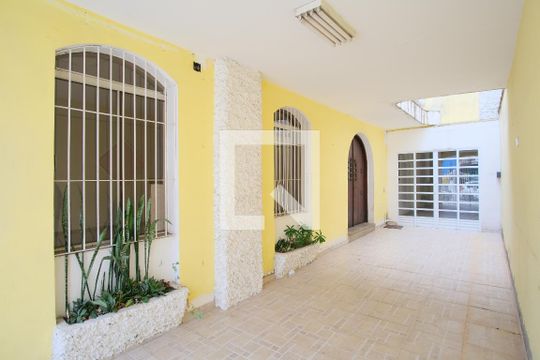 Entrada de casa à venda com 7 quartos, 350m² em Tatuapé, São Paulo