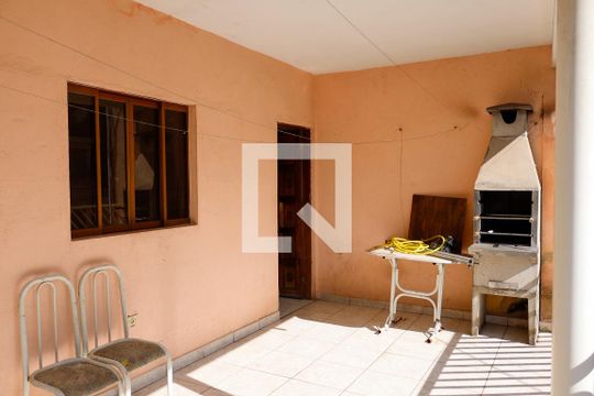 Sacada de casa à venda com 5 quartos, 290m² em Bandeiras, Osasco