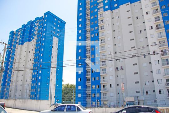 Fachada do bloco de apartamento para alugar com 2 quartos, 49m² em Dos Ortizes, Valinhos