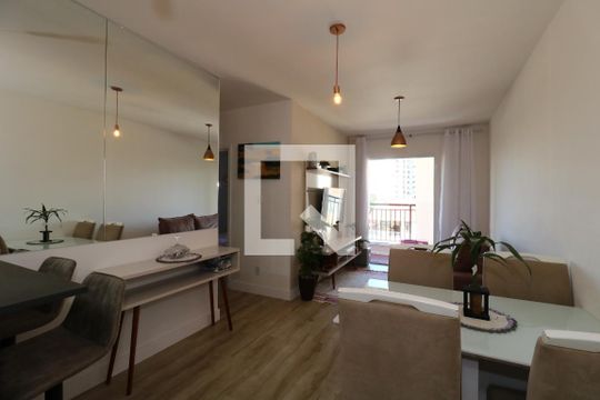 Apartamento à venda com 2 quartos, 60m² em Campestre, Santo André
