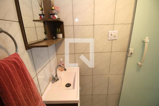 Banheiro 2 de apartamento à venda com 2 quartos, 115m² em Olaria, Rio de Janeiro