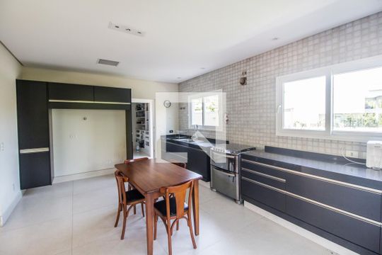 Cozinha de casa de condomínio para alugar com 5 quartos, 672m² em Residencial Morada dos Lagos, Barueri