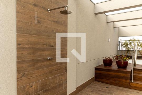 Área Comum - Ducha de apartamento para alugar com 1 quarto, 25m² em Consolação, São Paulo